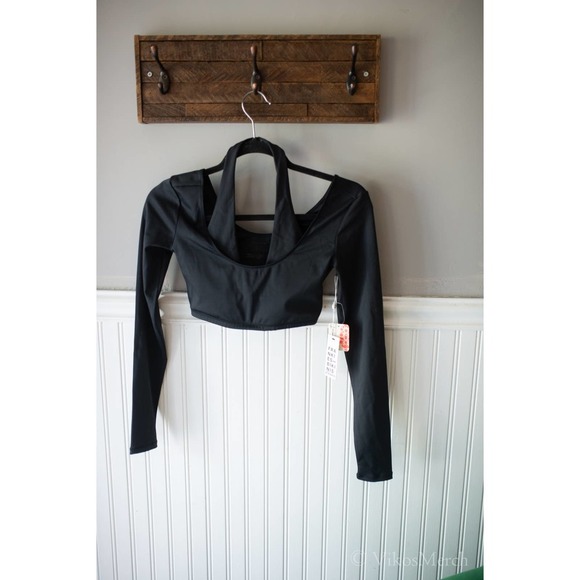 SALE Frankies Bikini Active Speedy Long Sleeve Crop Top NEW - Picture 3 of 5